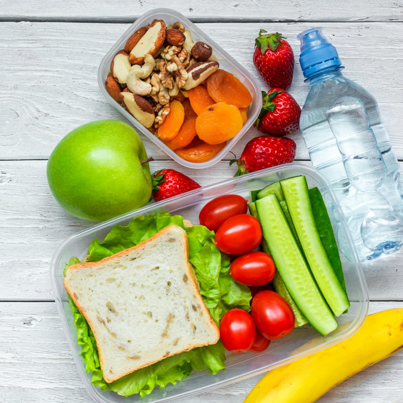 Smart Tips For Eating Healthy When Traveling